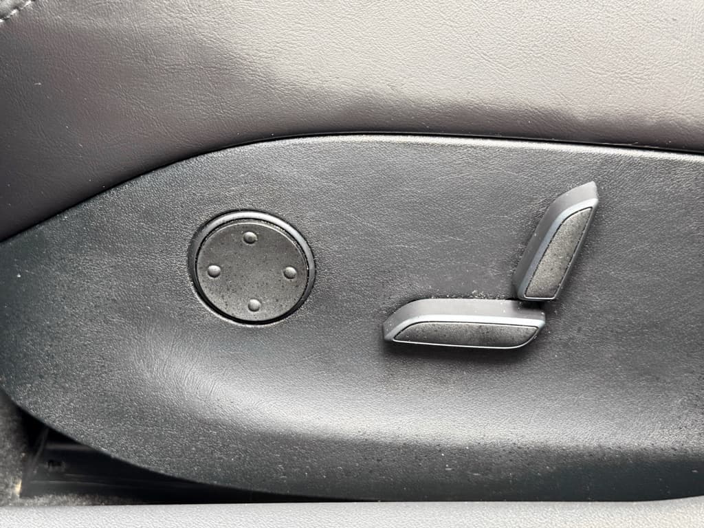 2018 Tesla Model S view 6