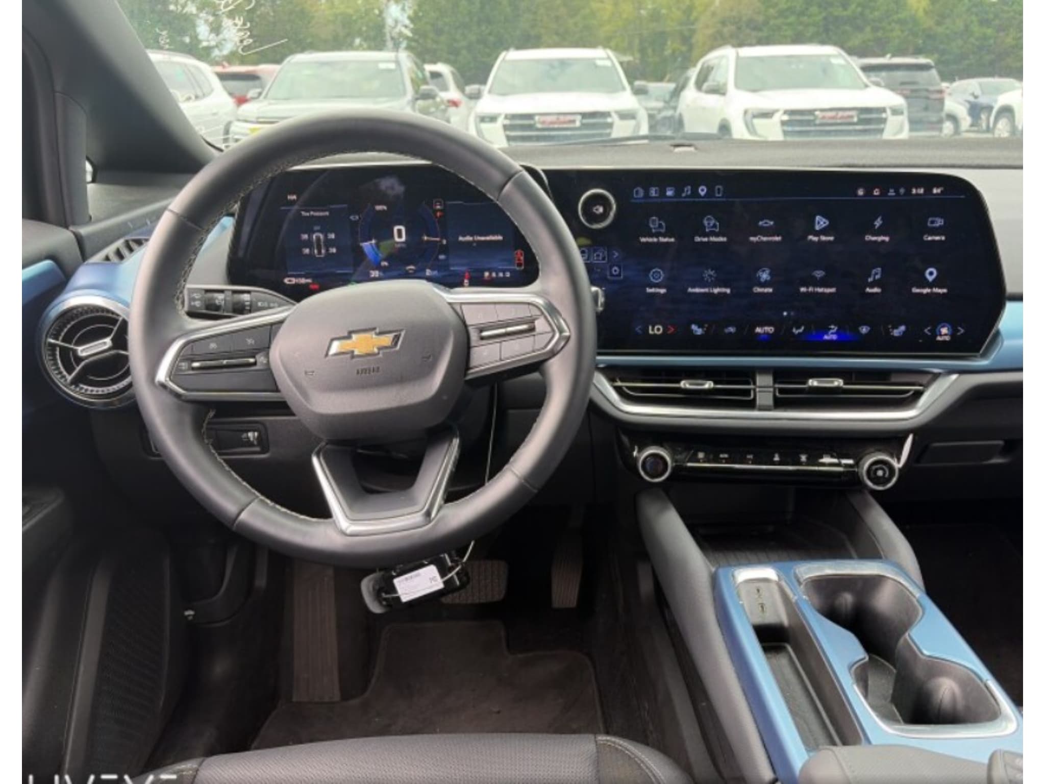 2024 Chevrolet Equinox EV view 6
