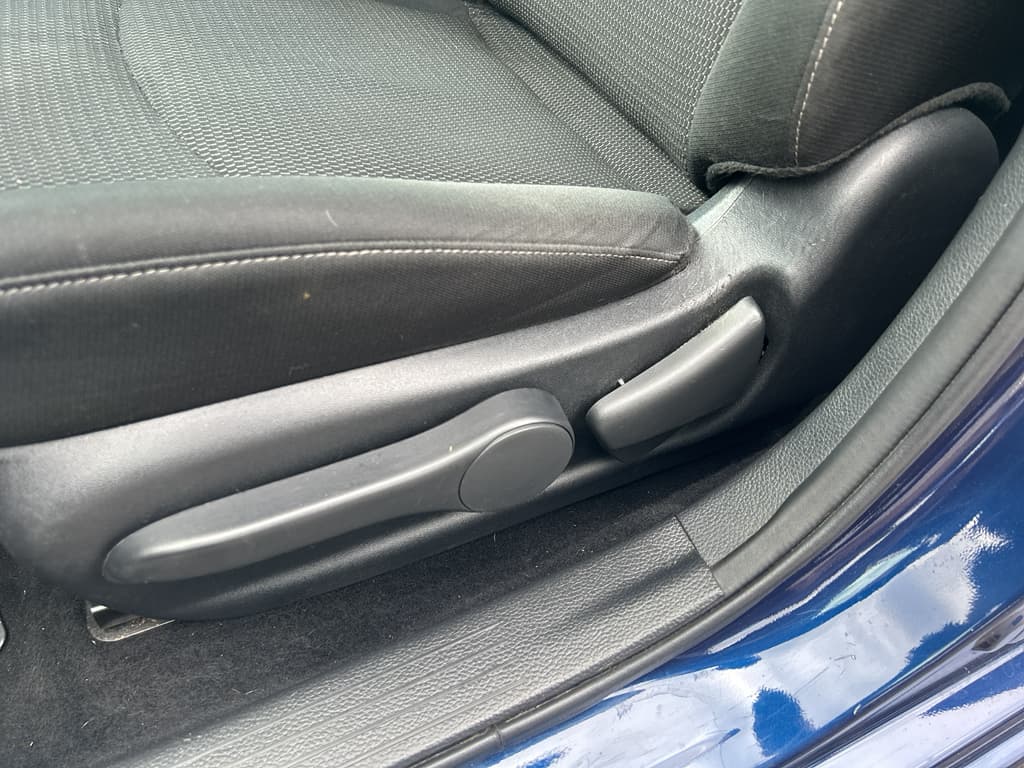 2019 Nissan Sentra view 5