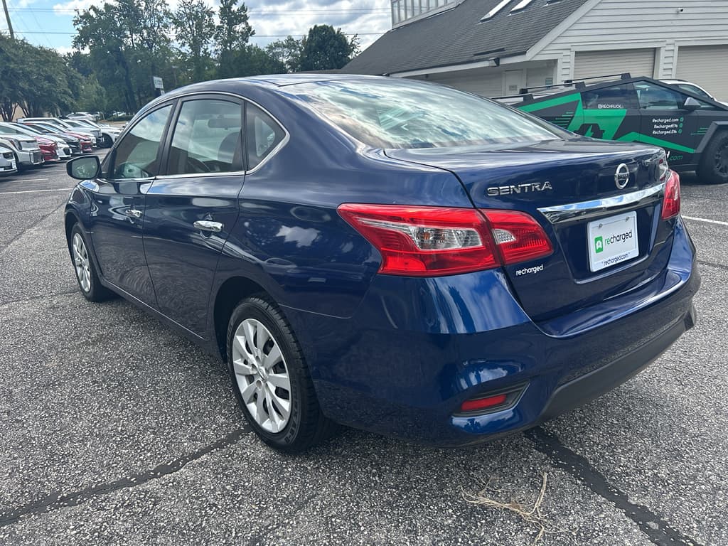 2019 Nissan Sentra view 2
