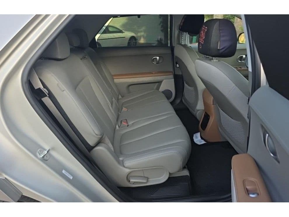 2024 Hyundai IONIQ 5 view 6