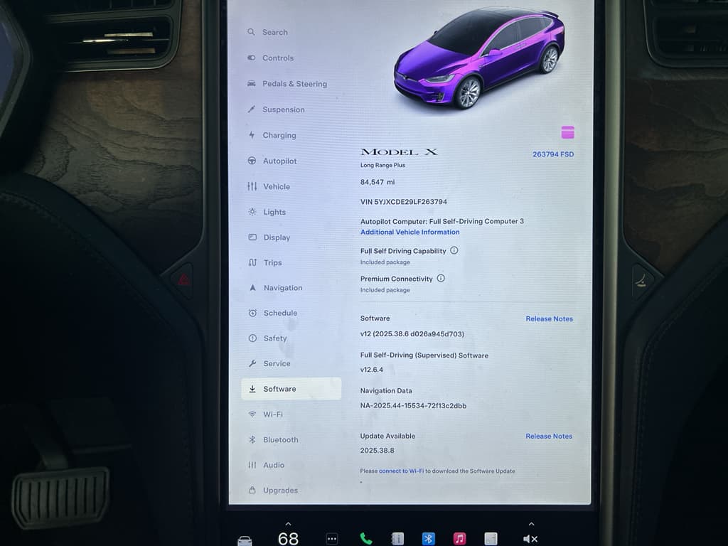 2020 Tesla Model X view 4