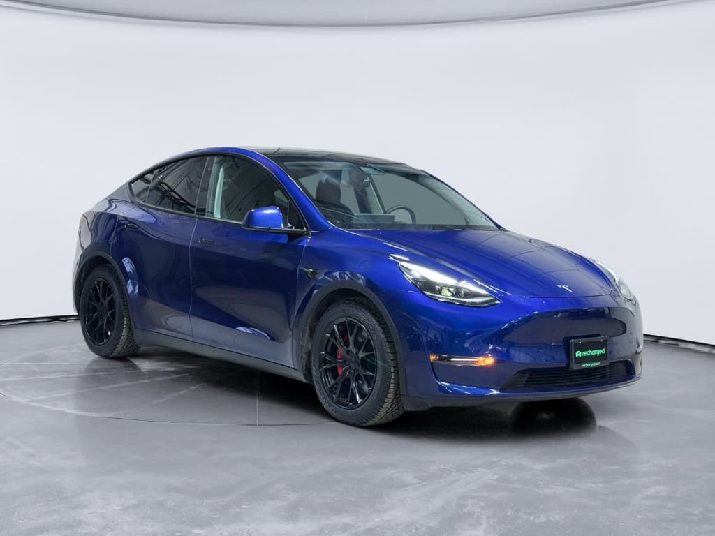 2021 Tesla Model Y view 4