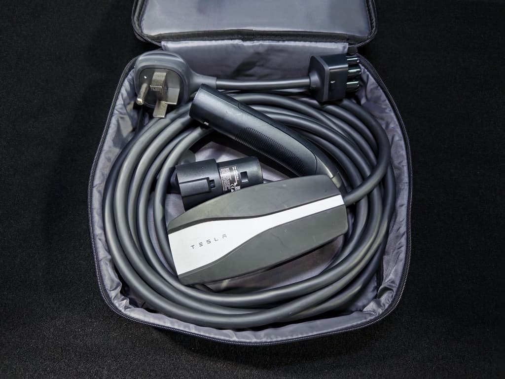 2021 Tesla Model Y view 6