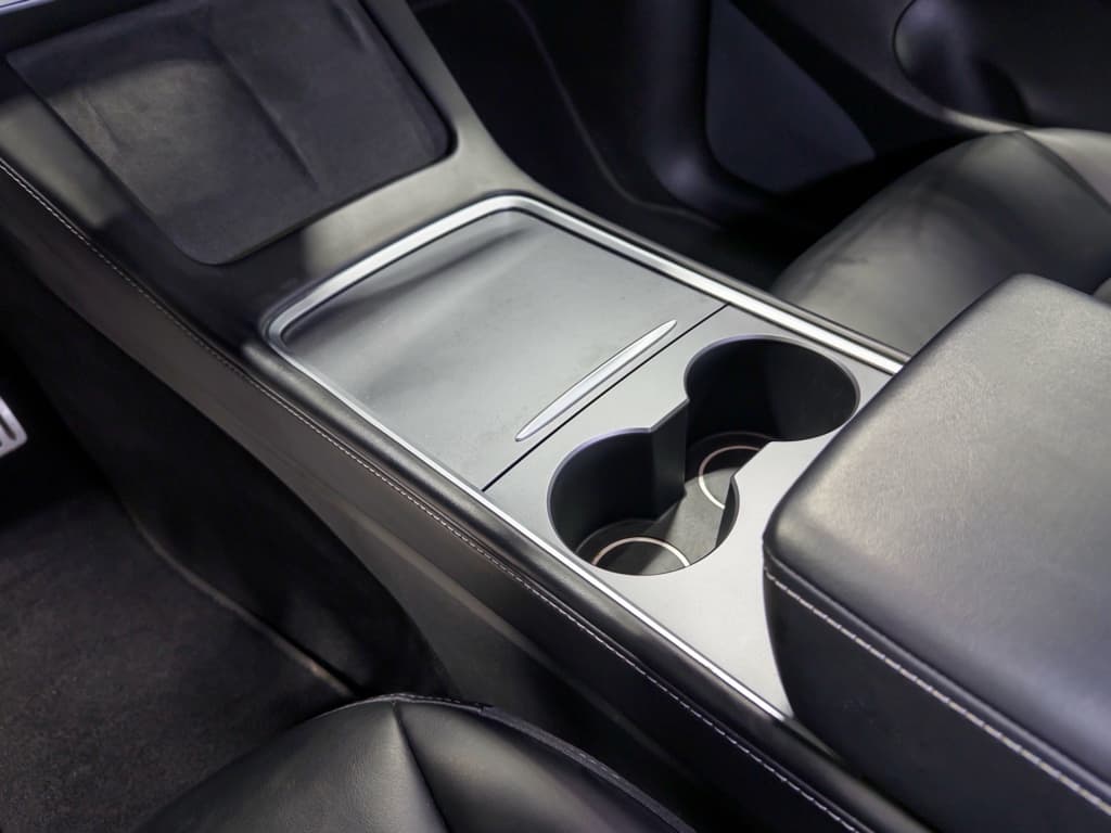 2021 Tesla Model Y view 19