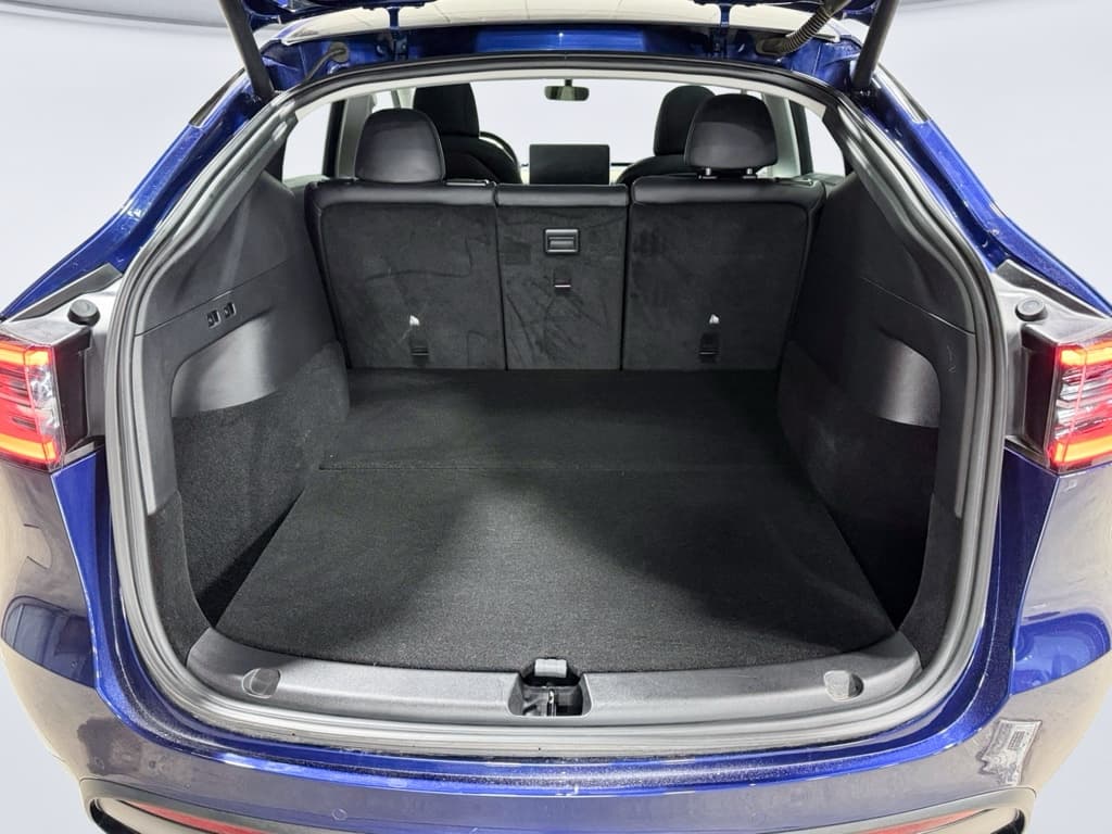 2021 Tesla Model Y view 27