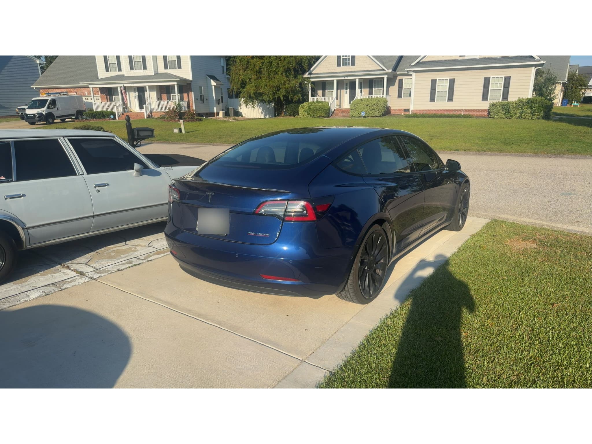 2022 Tesla Model 3 view 4