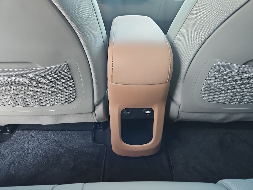 2024 Hyundai IONIQ 5 view 25