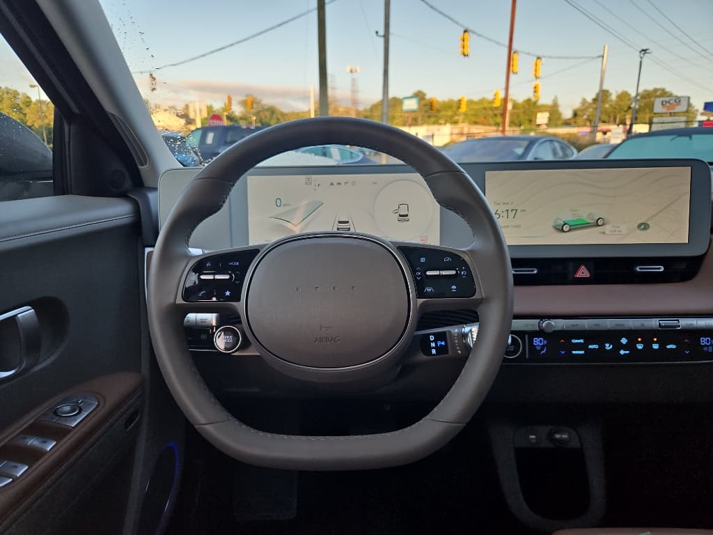 2024 Hyundai IONIQ 5 view 8
