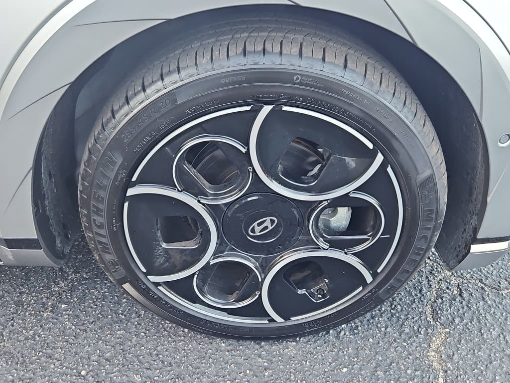 2024 Hyundai IONIQ 5 view 36