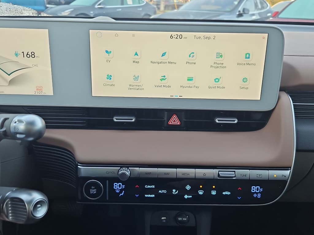 2024 Hyundai IONIQ 5 view 11