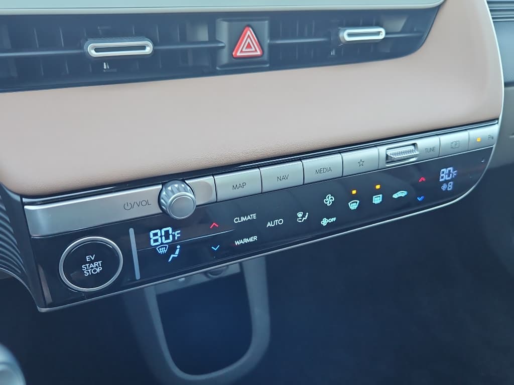 2024 Hyundai IONIQ 5 view 17