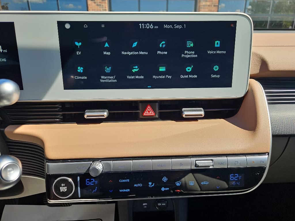 2024 Hyundai IONIQ 5 view 13