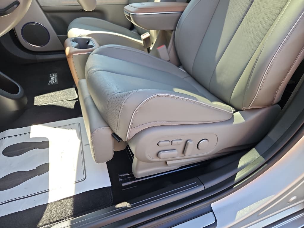 2024 Hyundai IONIQ 5 view 7