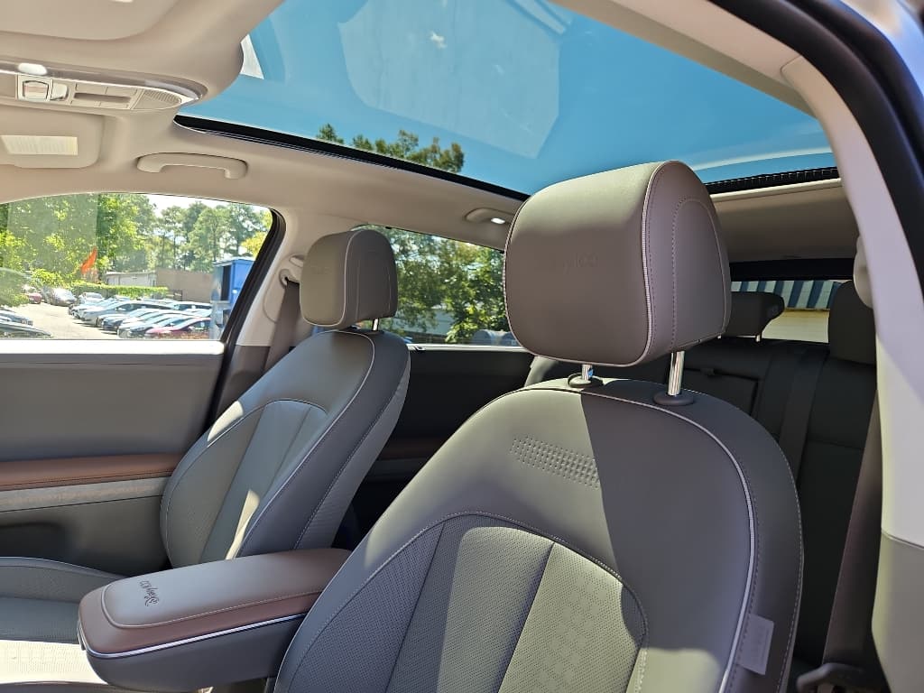 2024 Hyundai IONIQ 5 view 27