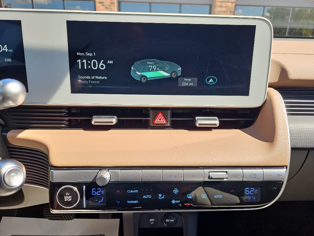 2024 Hyundai IONIQ 5 view 12