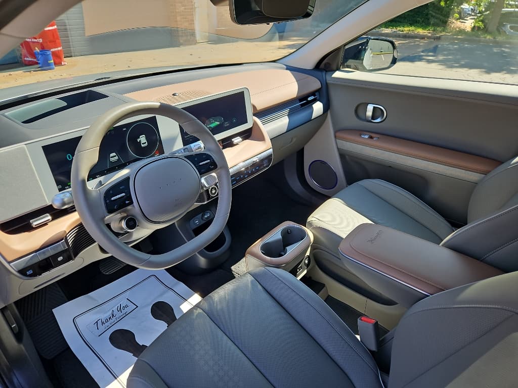 2024 Hyundai IONIQ 5 view 19