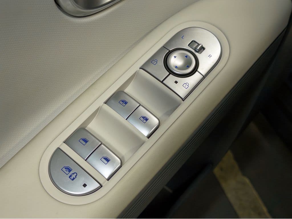 2024 Hyundai IONIQ 5 view 7