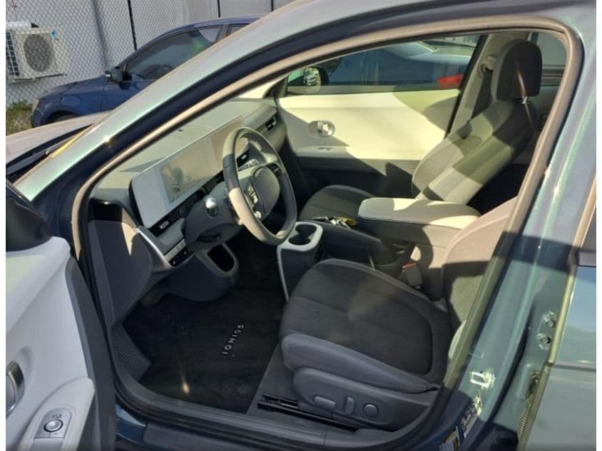 2024 Hyundai IONIQ 5 view 5