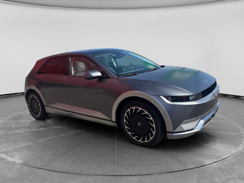 2024 Hyundai IONIQ 5 view 3