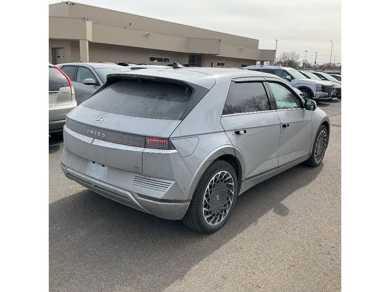 2024 Hyundai IONIQ 5 view 3