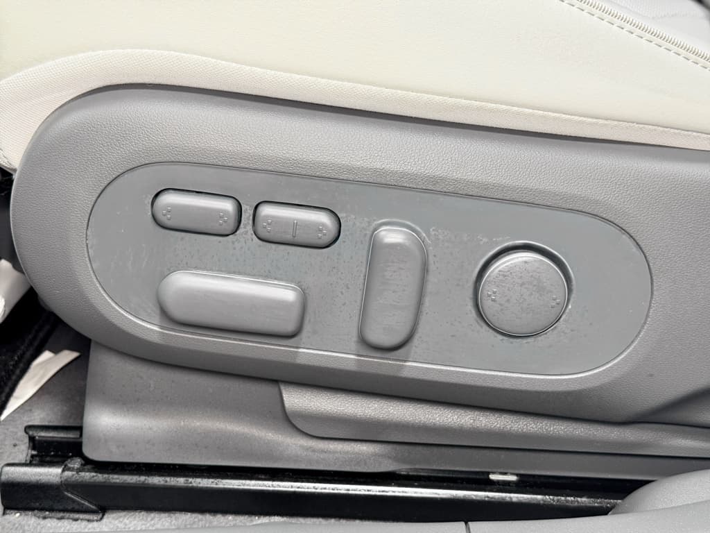 2024 Hyundai IONIQ 5 view 6