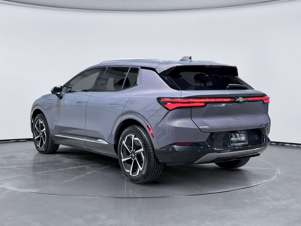 2024 Chevrolet Equinox EV view 2