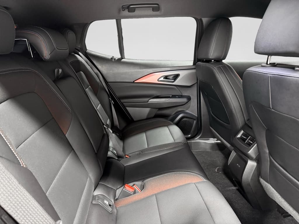 2024 Chevrolet Equinox EV view 22