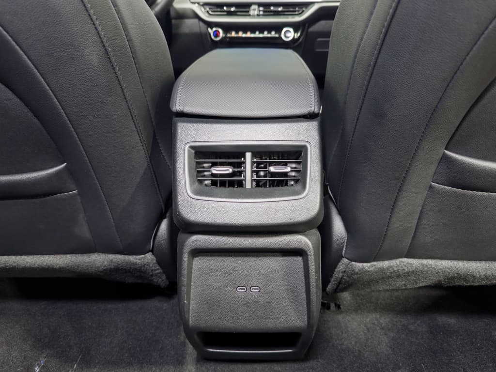 2024 Chevrolet Equinox EV view 21