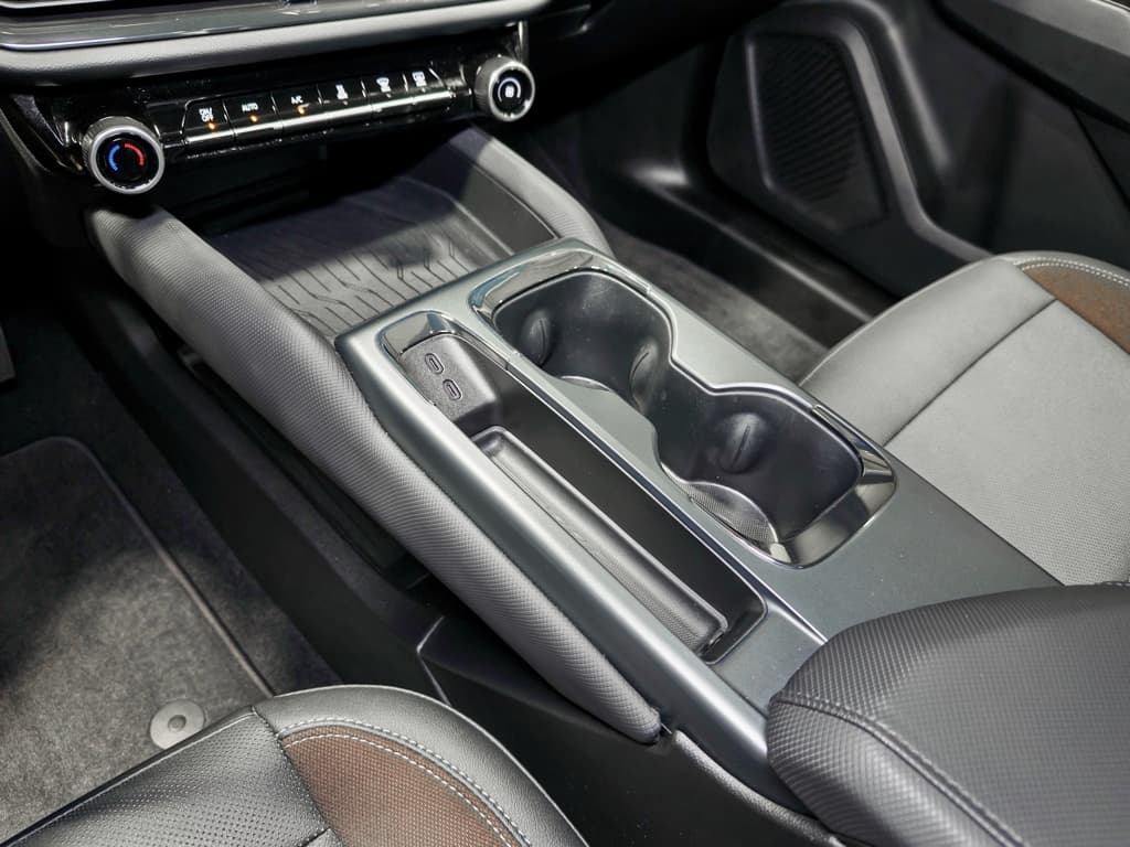 2024 Chevrolet Equinox EV view 19