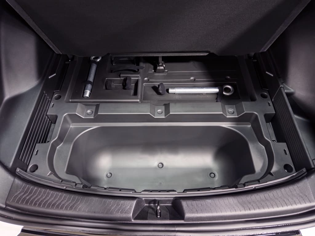 2024 Chevrolet Equinox EV view 26