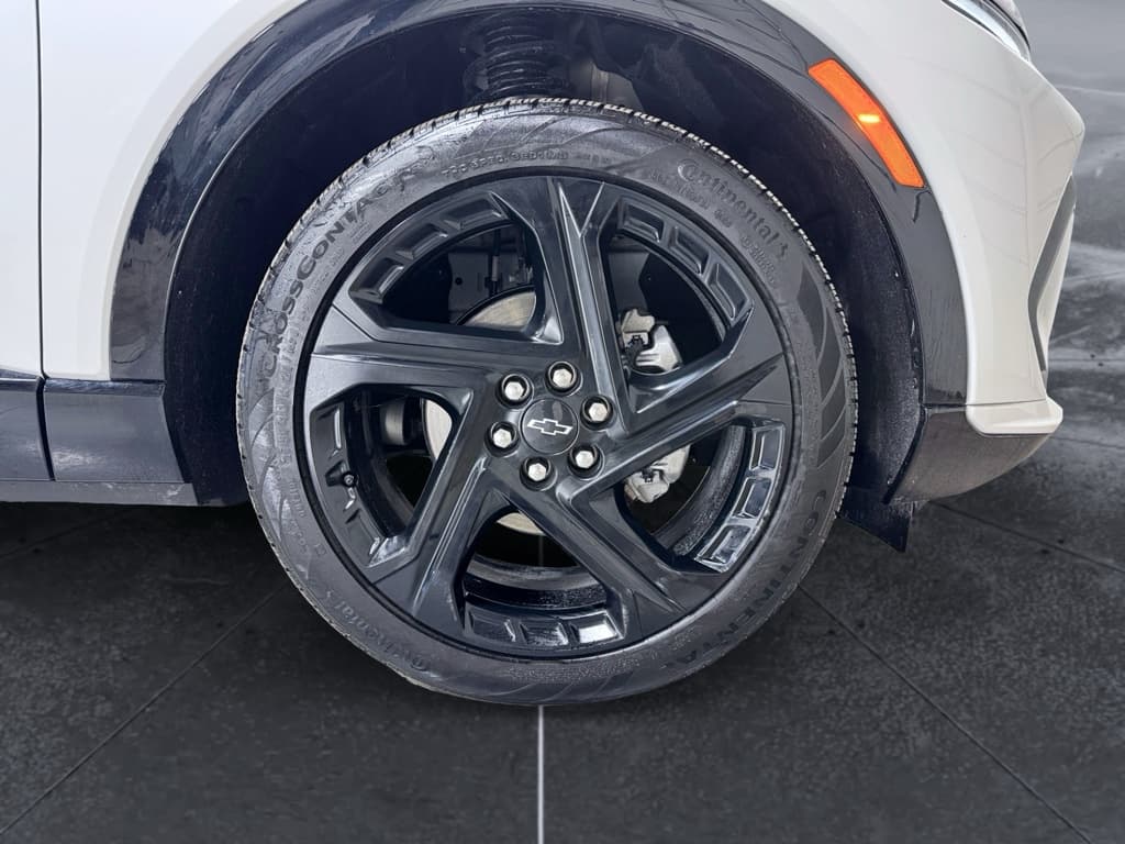 2024 Chevrolet Equinox EV view 33