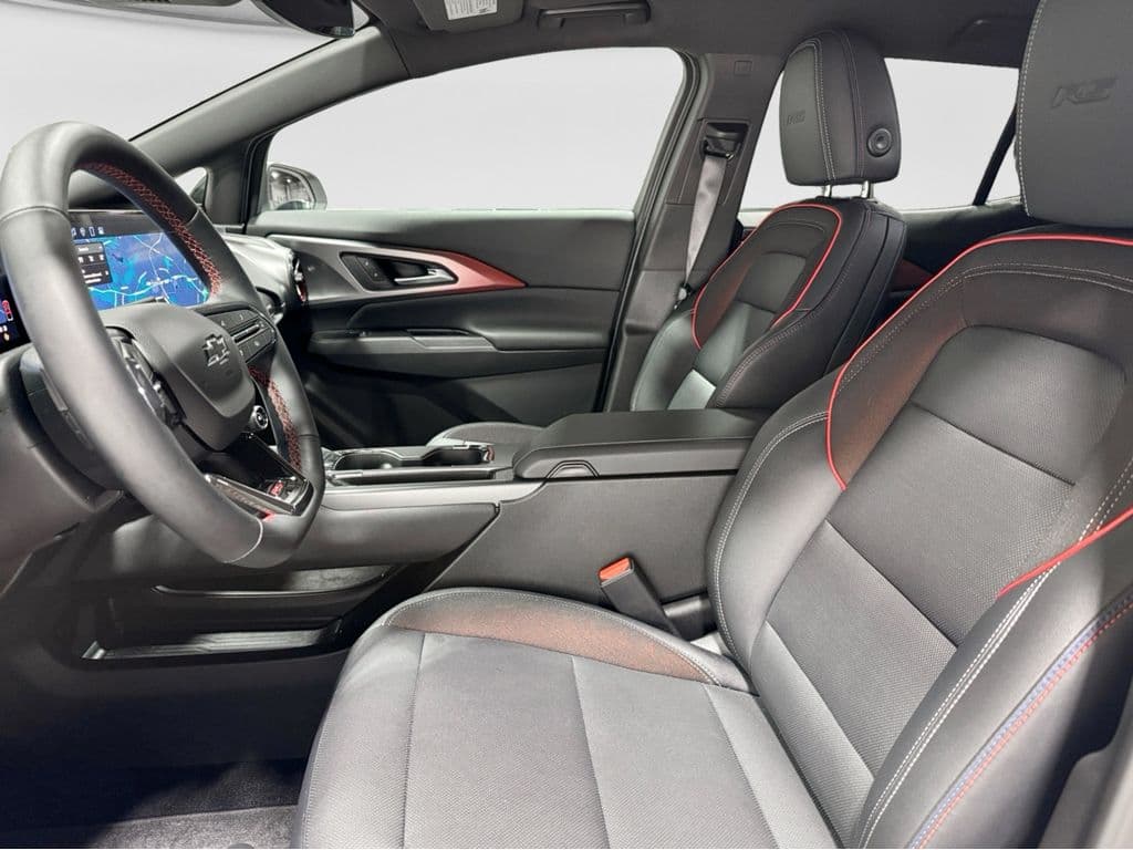 2024 Chevrolet Equinox EV view 17