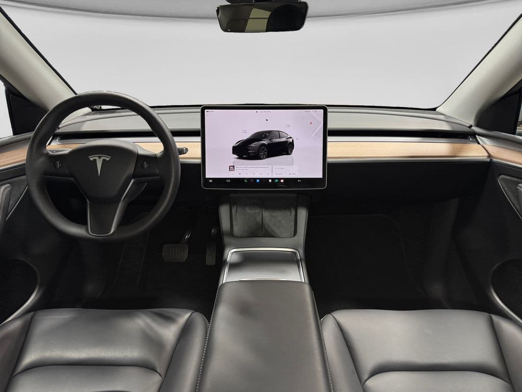 2025 Tesla Model Y view 7