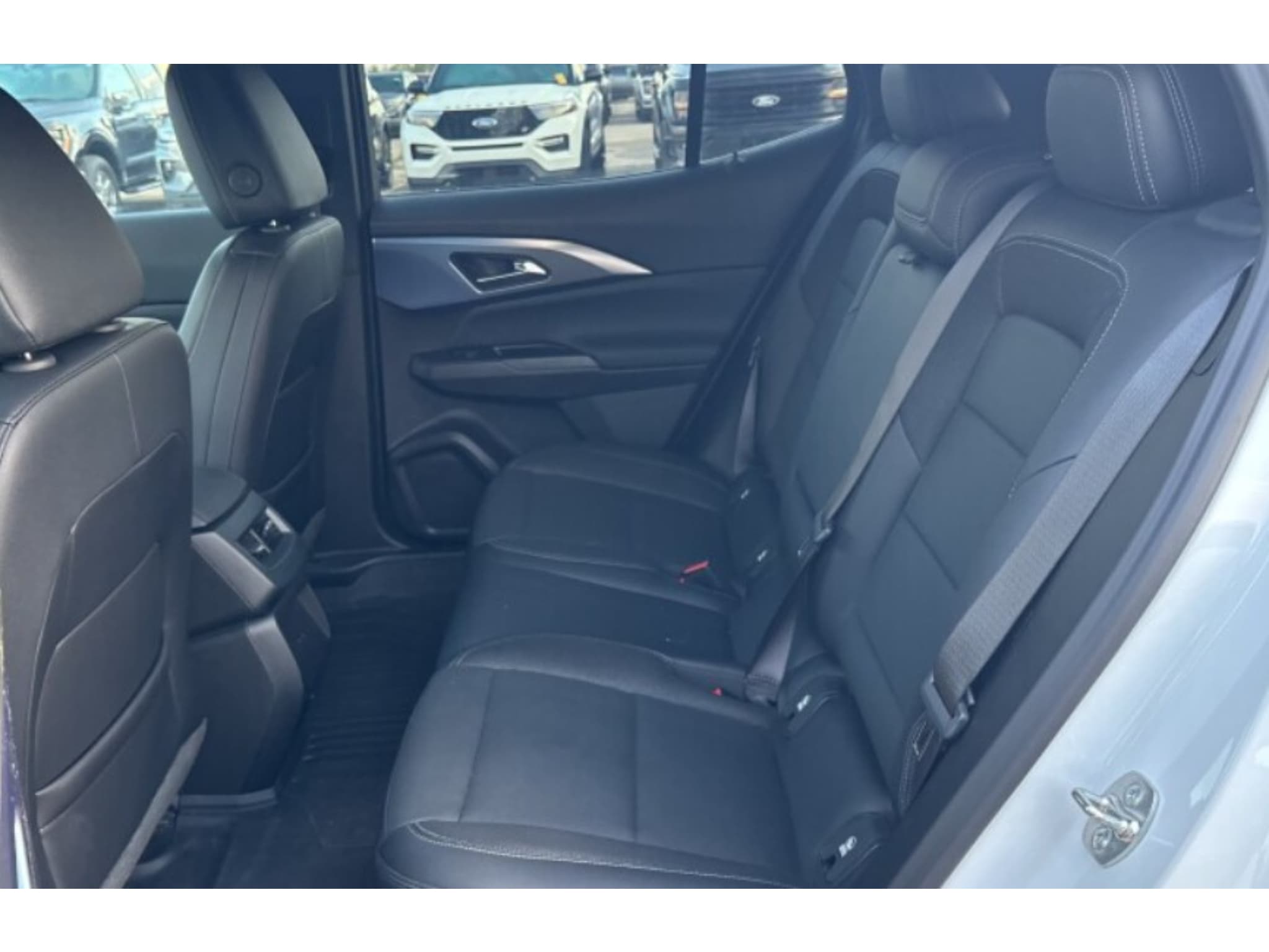 2024 Chevrolet Equinox EV view 6