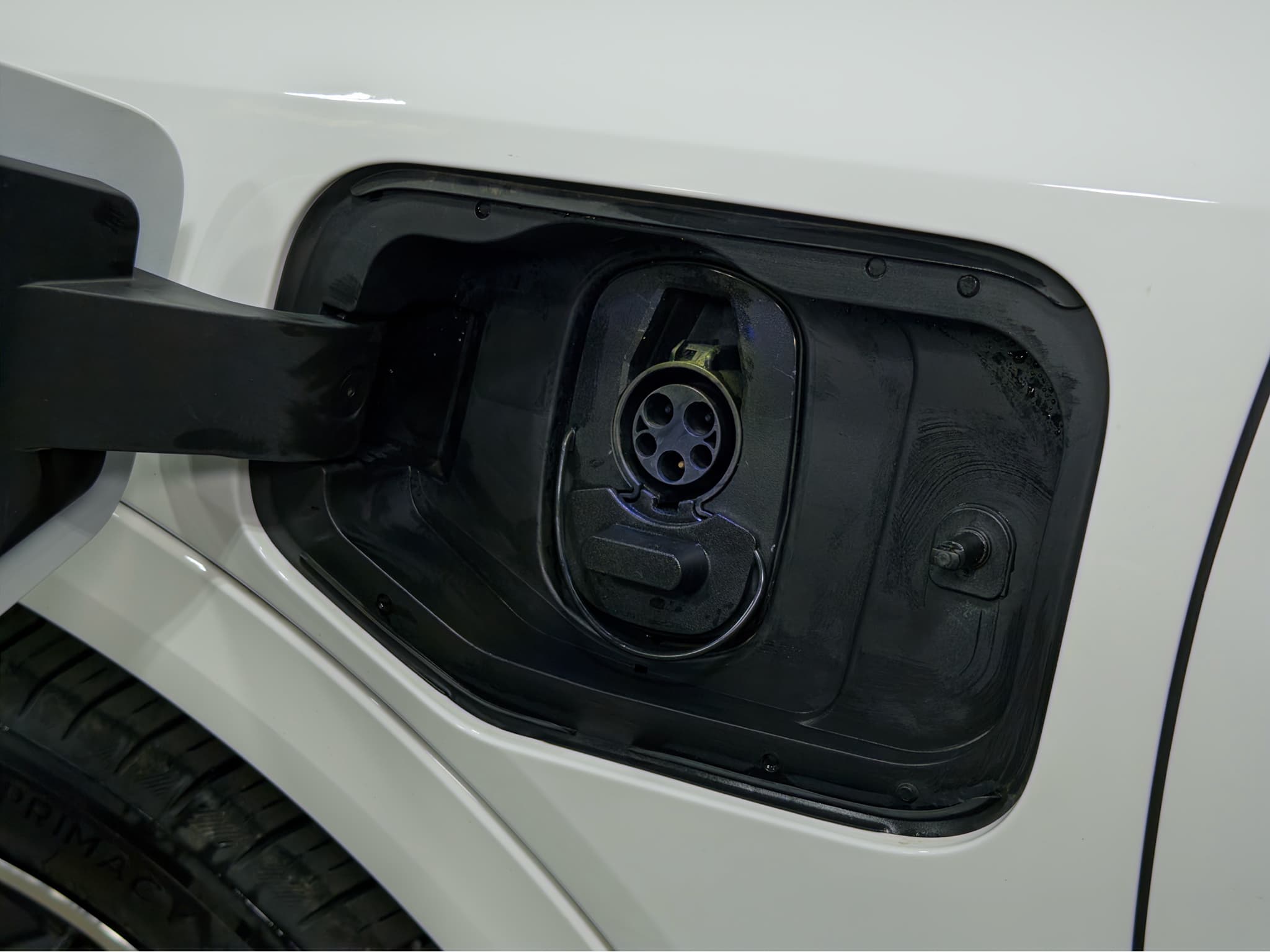 2024 Chevrolet Equinox EV view 5
