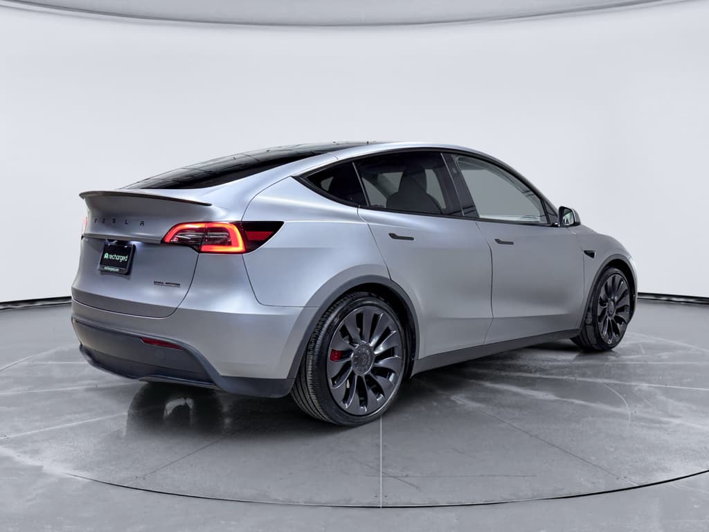 2024 Tesla Model Y view 3