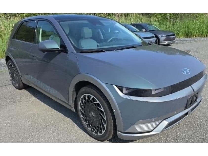 2024 Hyundai IONIQ 5 view 2