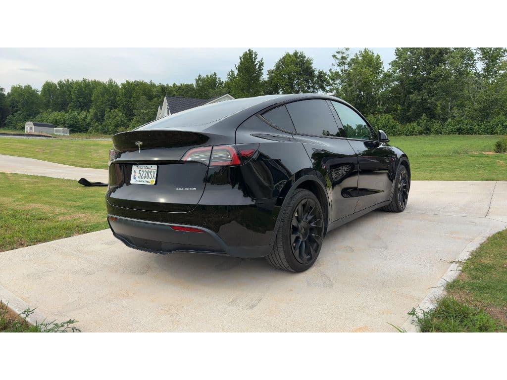 2021 Tesla Model Y view 3