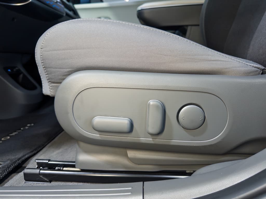 2024 Hyundai IONIQ 5 view 6