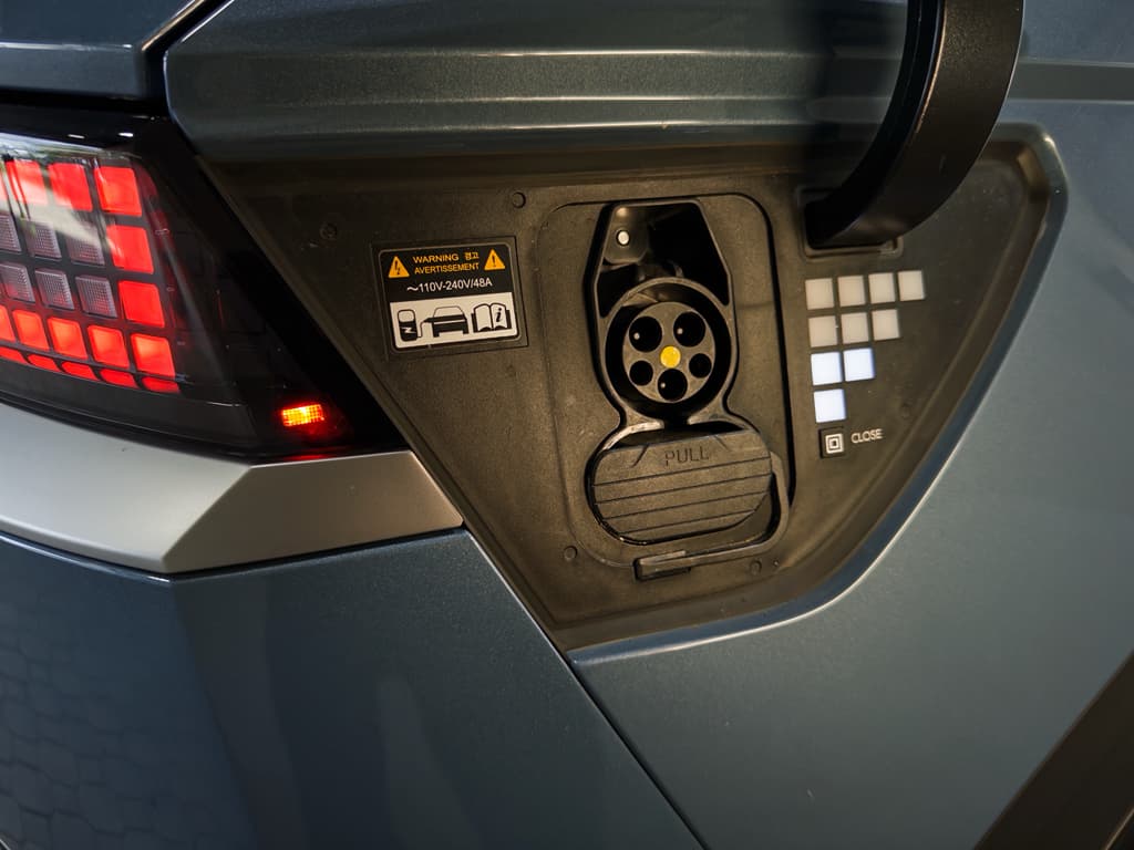 2024 Hyundai IONIQ 5 view 5
