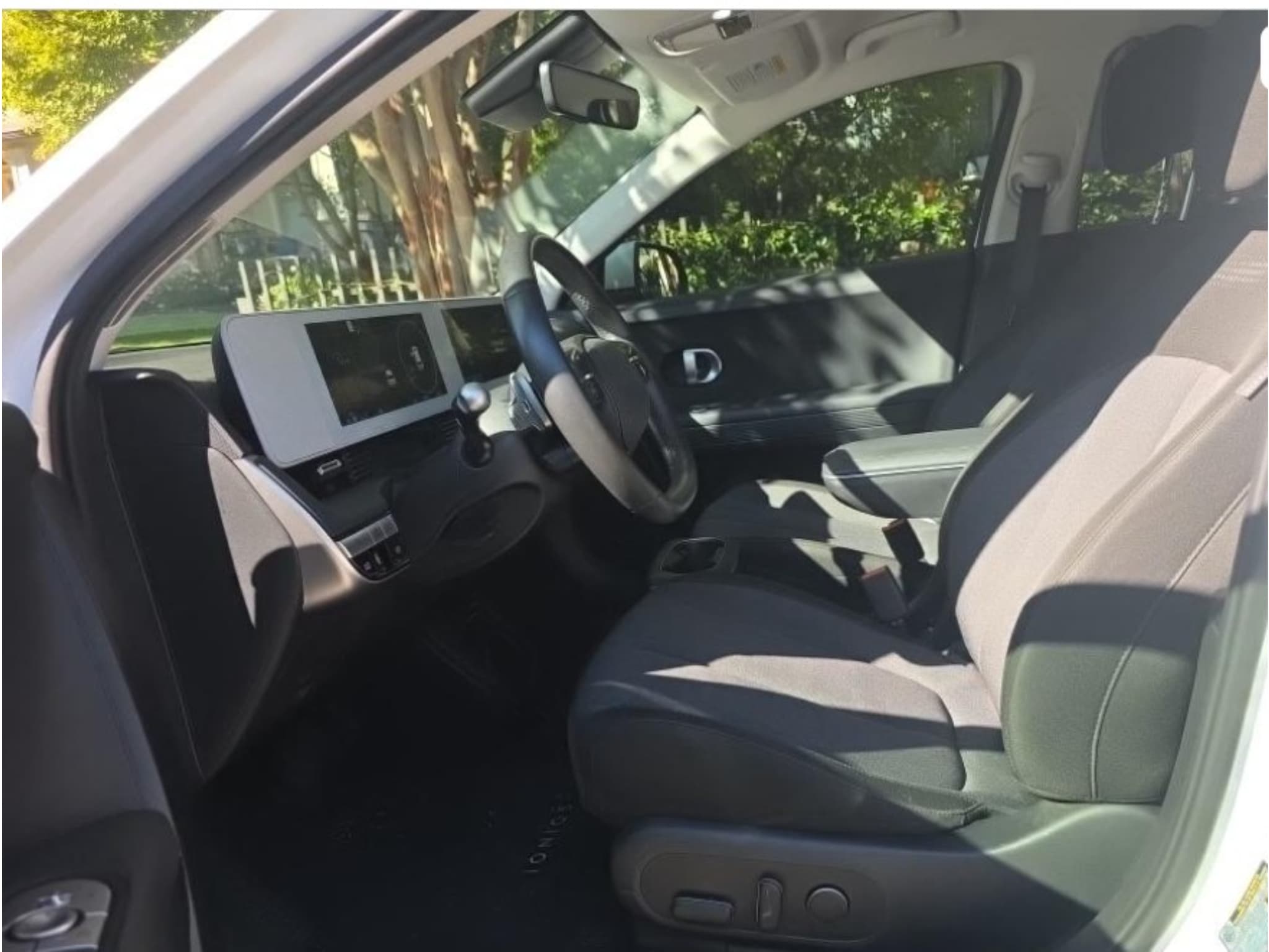 2024 Hyundai IONIQ 5 view 5