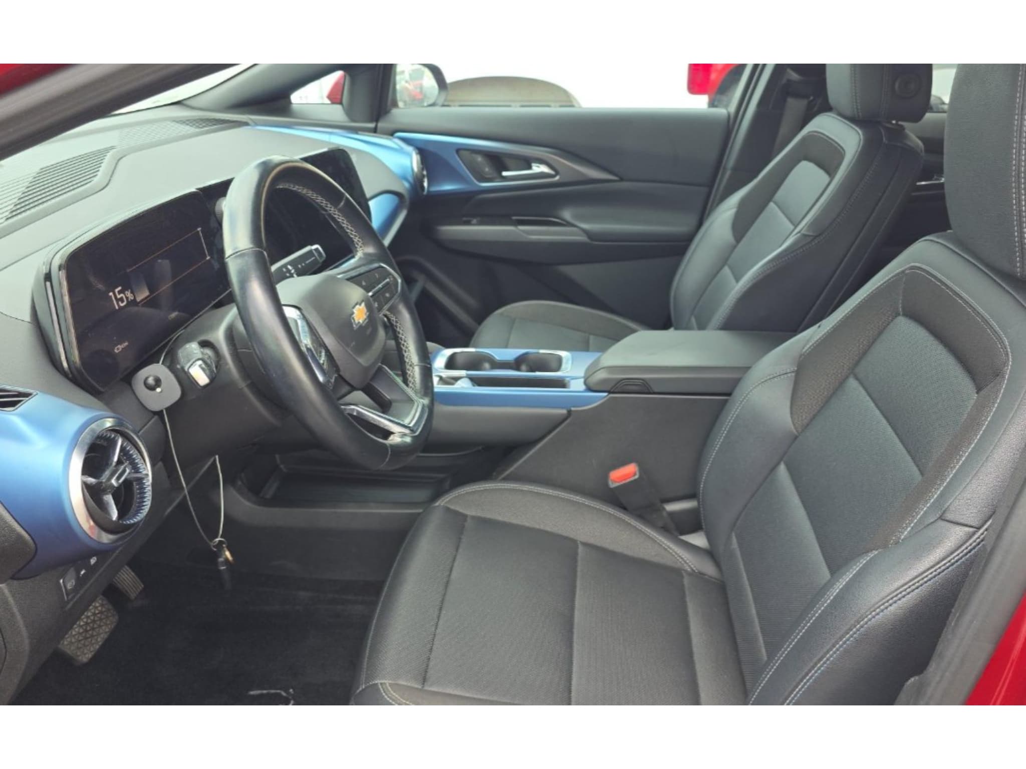 2024 Chevrolet Equinox EV view 5