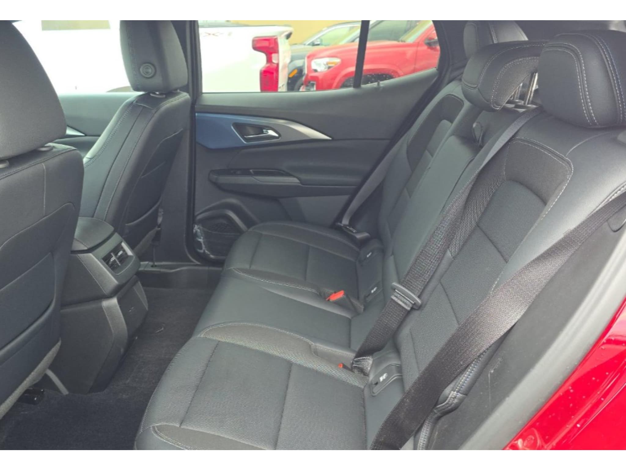 2024 Chevrolet Equinox EV view 6