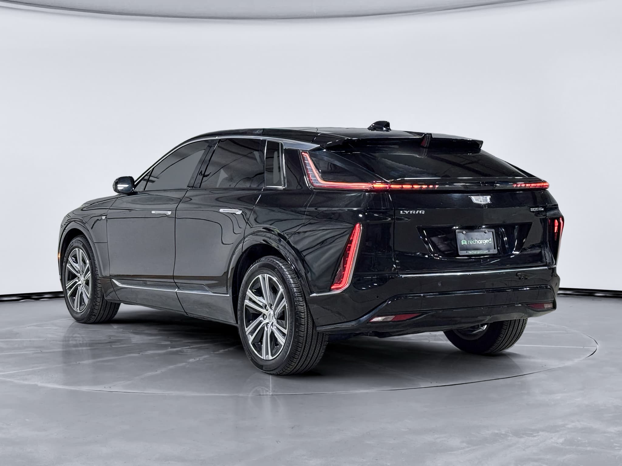 2025 Cadillac Lyriq view 2