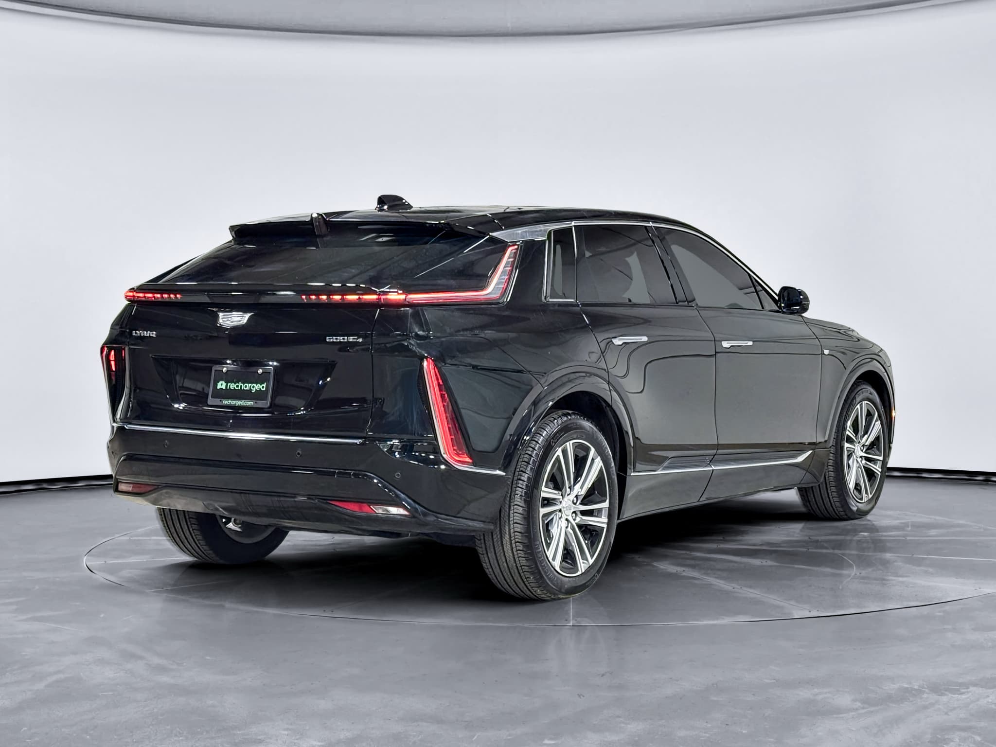 2025 Cadillac Lyriq view 3