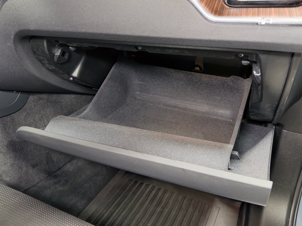 2023 Volvo XC60 view 22