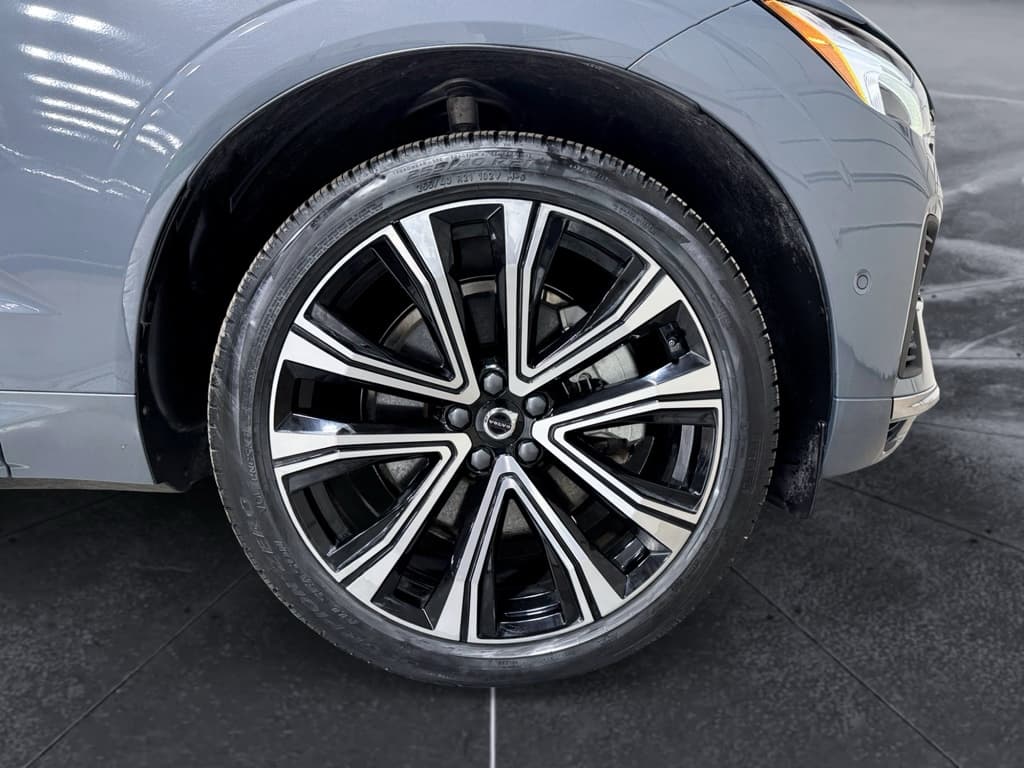 2023 Volvo XC60 view 35