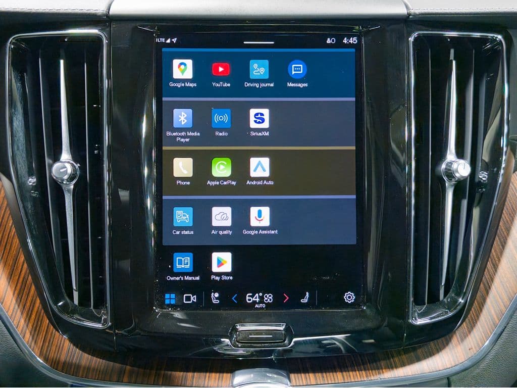 2023 Volvo XC60 view 13