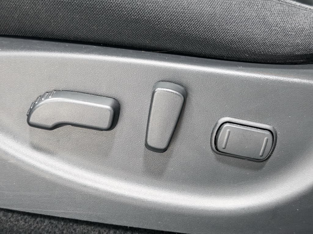 2020 Nissan LEAF view 6